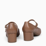BELLA - Zapatos con pulsera y puntera cuadrada CAMEL