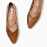 MARIE – Zapatos de tacón bajo de punta fina CAMEL